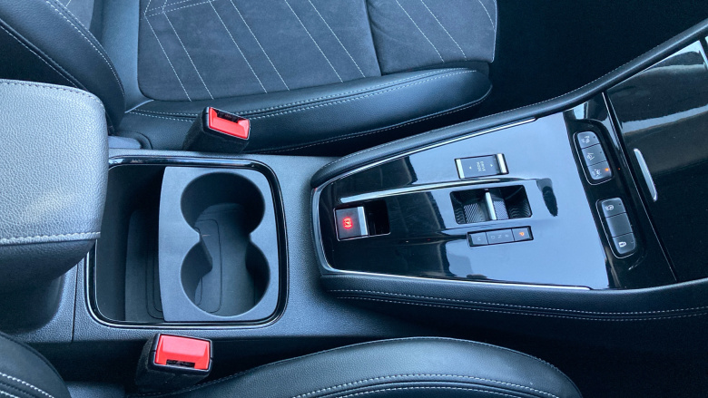 Vauxhall Grandland 1.5 Turbo D Ultimate 5dr Auto Diesel Hatchback